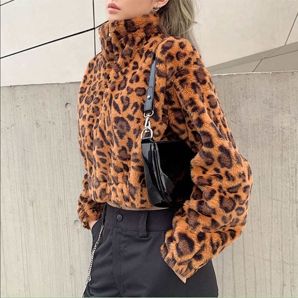 Leopard Fur Crop Top Pullover - Picture 2 of 6